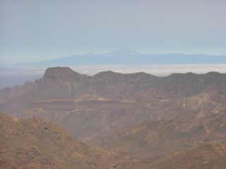 Blick nach Teneriffa mit dem Teide (hchster Berg Spaniens)